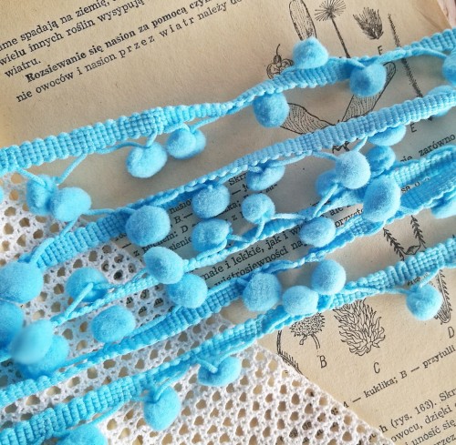 Taśma z pomponami, błękitna, 1 m