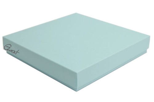 Pudełko na kartkę kwadratową błękitne matowe