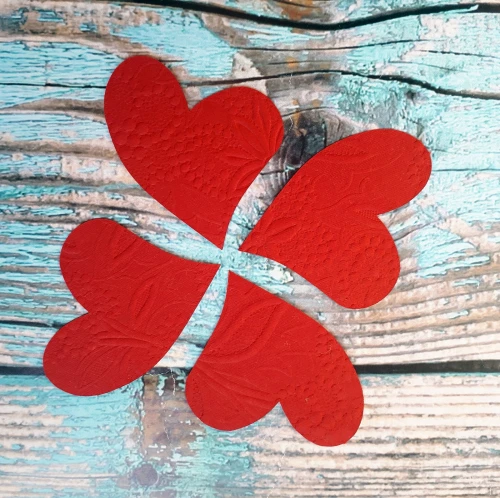 Papier-czerpany-serduszka-scrapki-czerwone