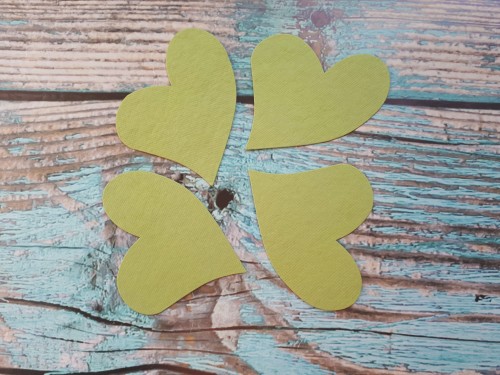 Papier-czerpany-serduszka-scrapki-zielone